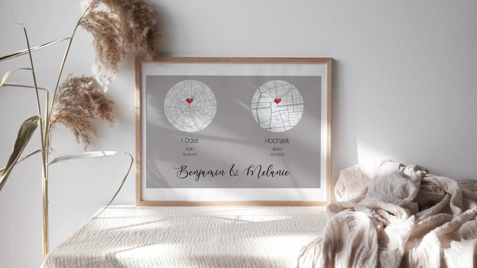 Personalisierte Karten mit zwei Orten • Herzdesign • Geschenk zur Hochzeit oder zum Kennenlernen mit Namen und Datum