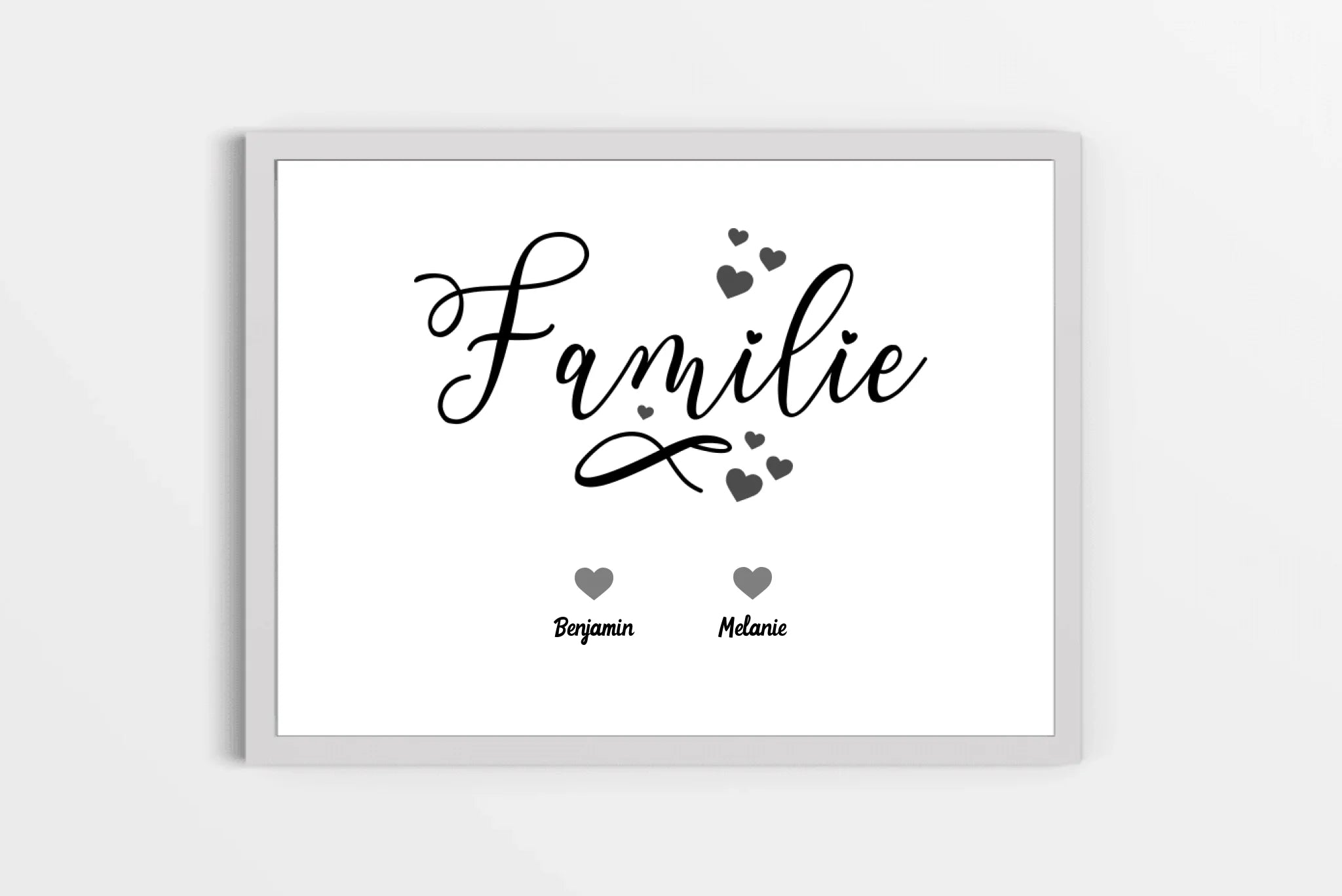 Familienbild personalisiert mit Namen und Herz - Bis zu 6 Personen & Haustiere