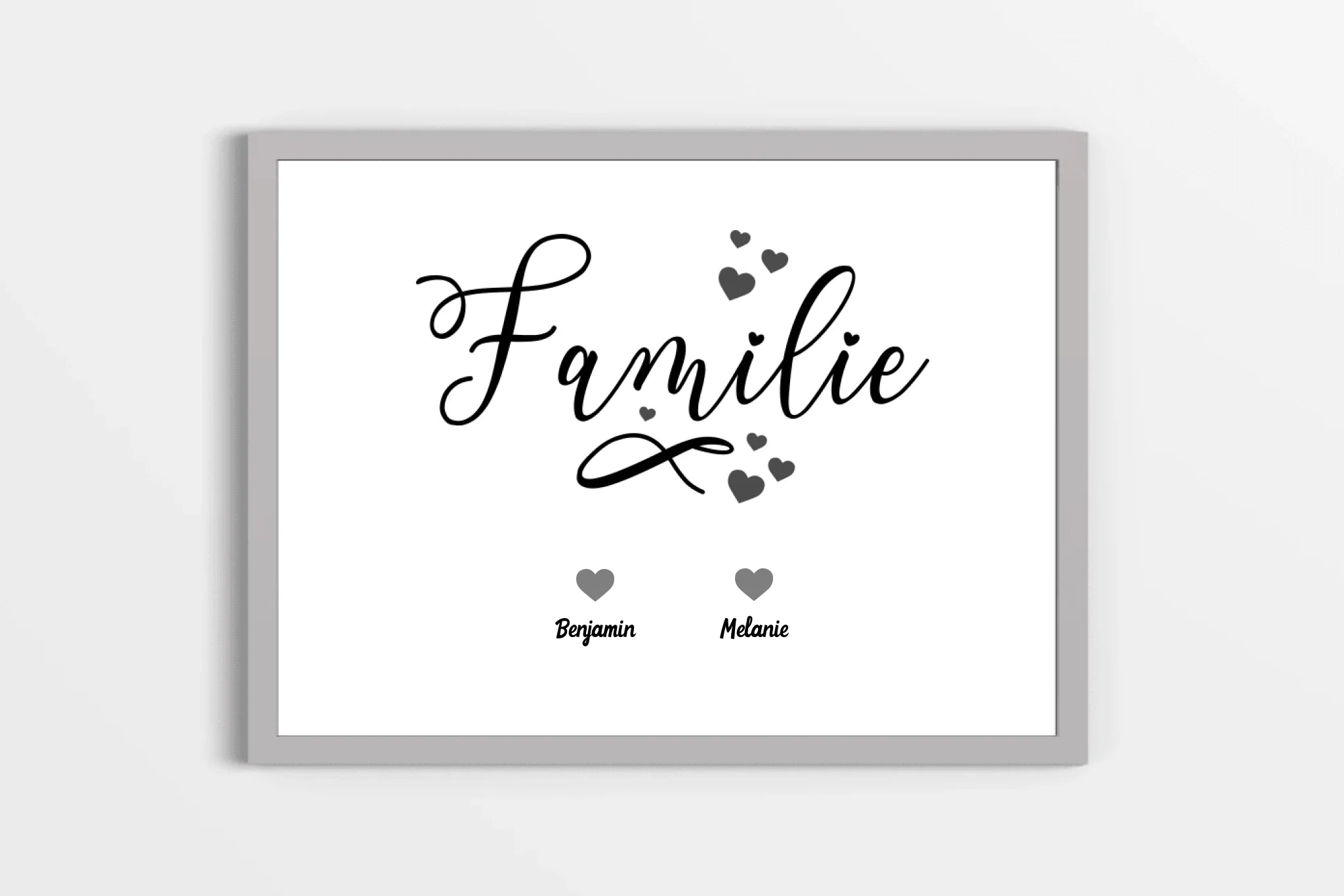 Familienbild personalisiert mit Namen und Herz - Bis zu 6 Personen & Haustiere