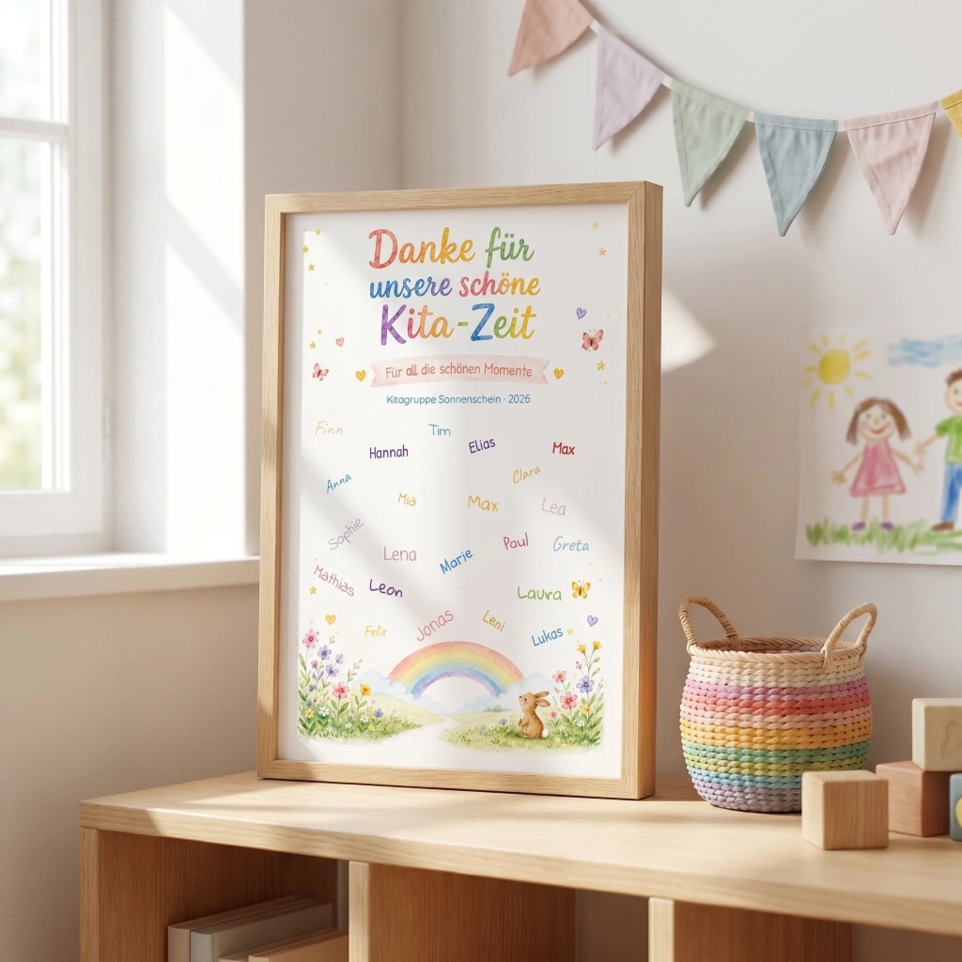 Personalisierte Poster mit Namen und Datum, ein Gästebuch Hochzeit im Holzrahmen auf einer Kommode - Feed